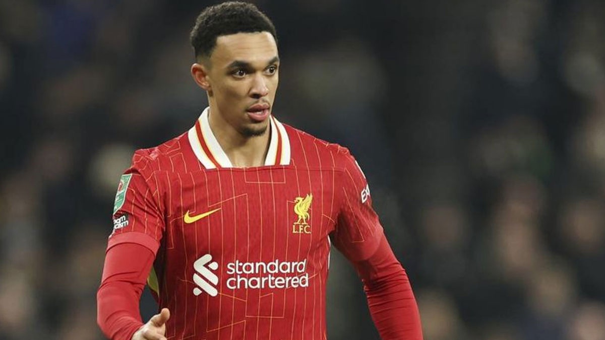 Perginya Alexander-Arnold, Liverpool Harus Bergerak Ganda